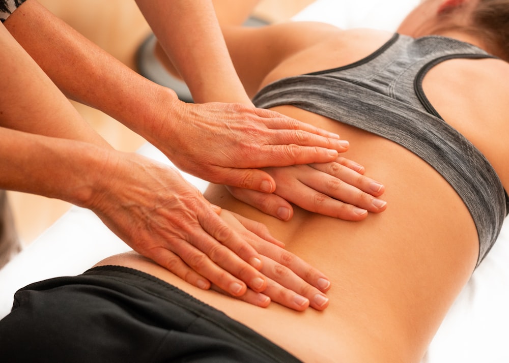 Physiotherapie und Krankengymnastik (Symbolbild)